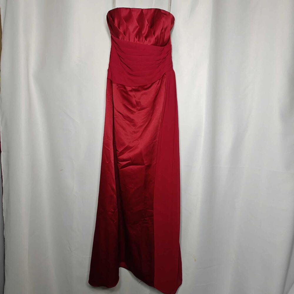 David's Bridal size 10 red strapless dress prom formal bridesmaids gown